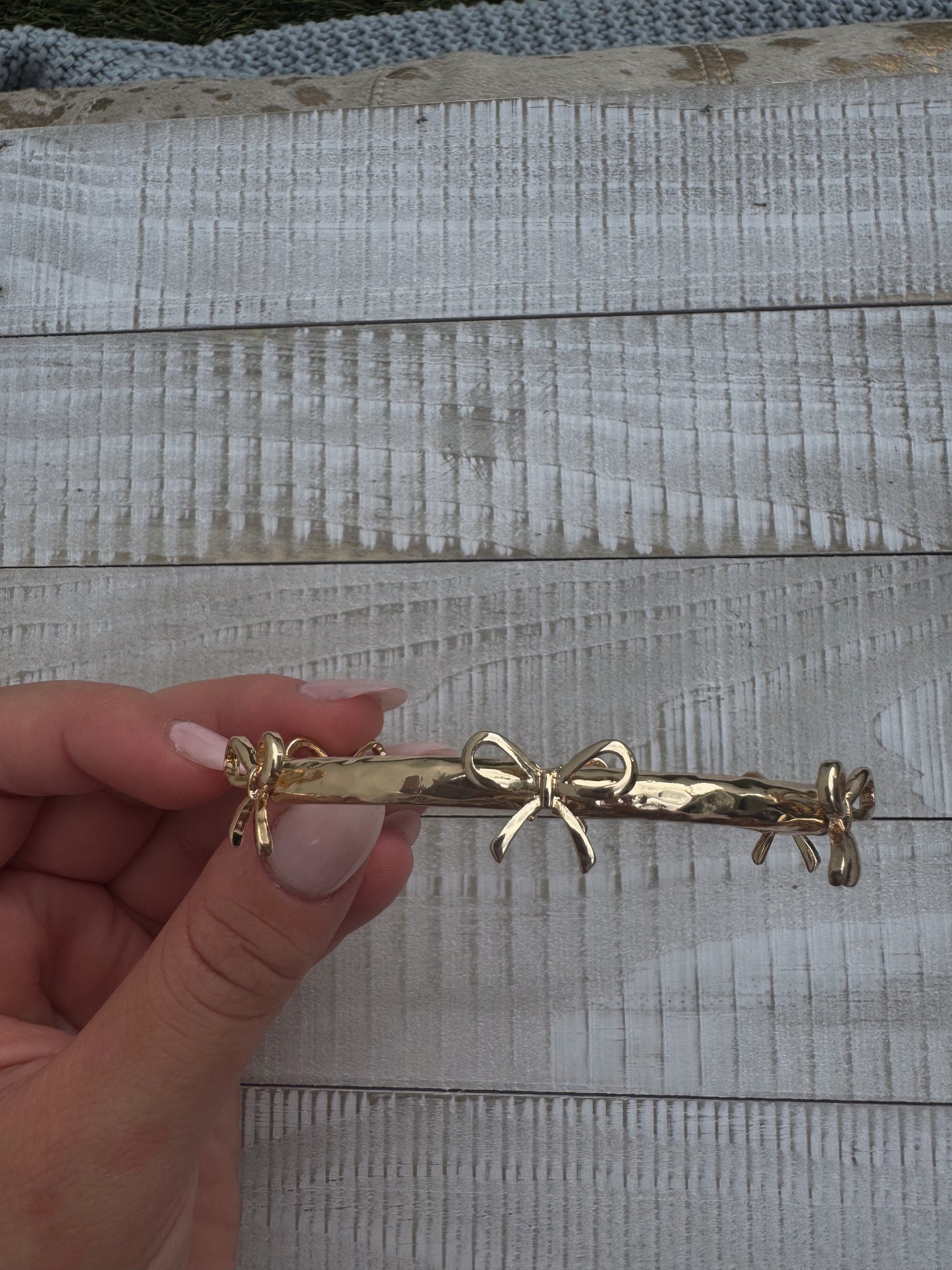 Bow Bangle